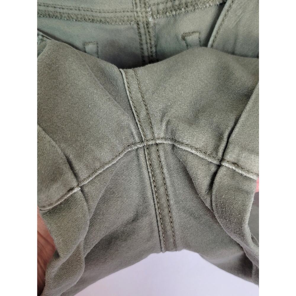 Aeropostale High Waisted Midi Stretchy Cuffed Shorts Olive Green Women's Size 8 - Picture 11 of 11